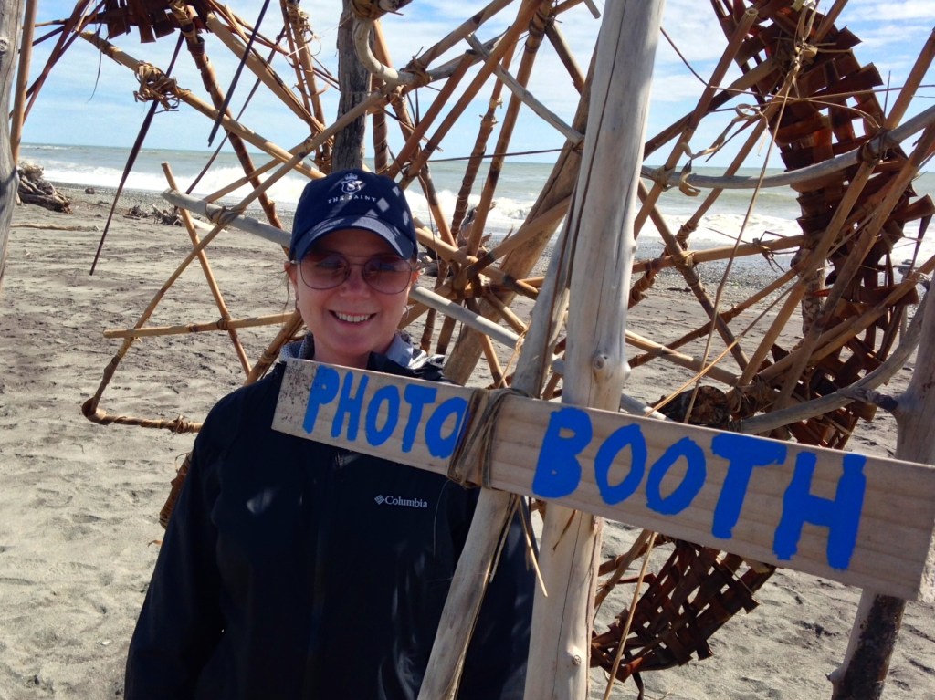 Beach art on the way (Hokitika)
